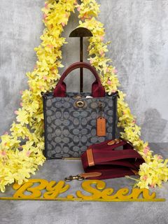 100+ Coach denim Dijual Tas Dompet Carousell Indonesia