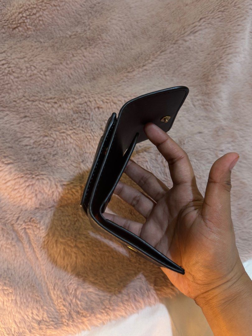 Coach Retail Card Holder Wallet (Category: Luxury Bags & Wallets) located in San Fernando. Submitted by luckyfindsco (Listing ID 1401681047, Image 3). Description: This is brandnew. Last price posted. Coach retail wallet with removable card case. Super classy!.