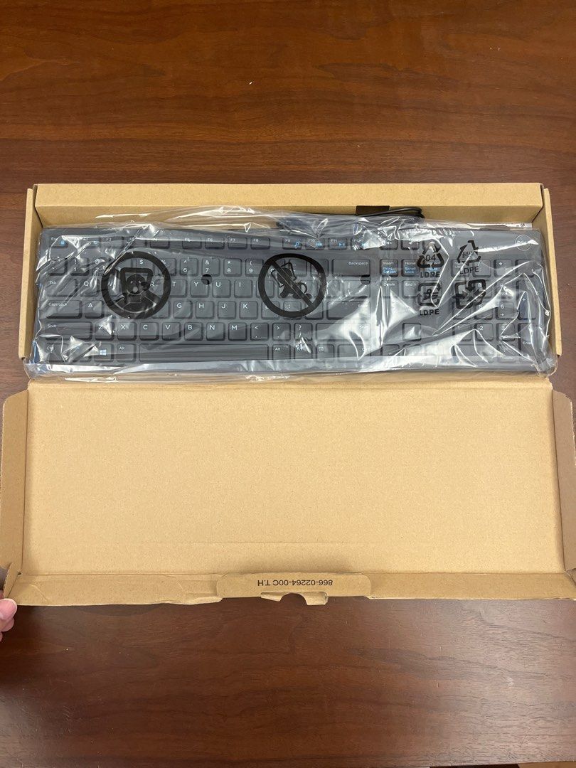 Dell Wired Keyboard - Brand New443243297935861761