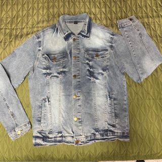 (Category: ) located in . Submitted by csastorefinds (Listing ID 1401679489, Image 1). Description: .