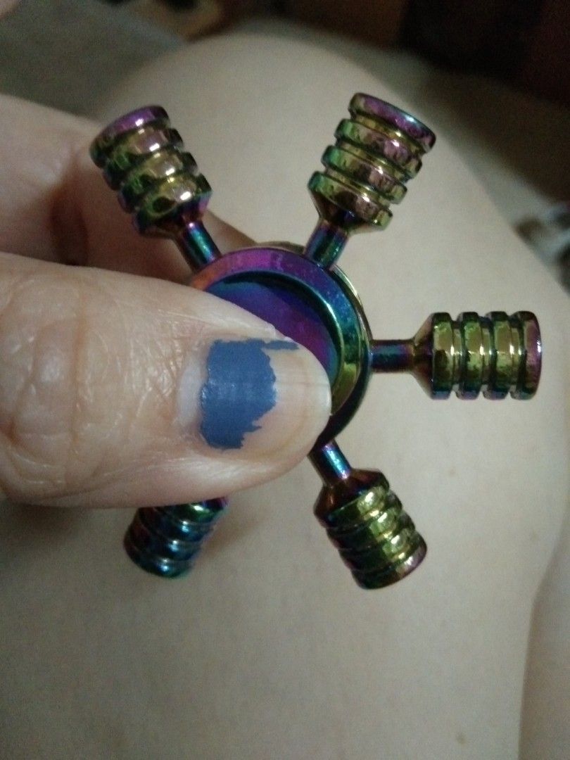 Fidget spinner toy steel toy metallic (Category: Action & Battle Toys) located in Quezon City. Submitted by eidorableshop (Listing ID 1401663874, Image 3). Description: .