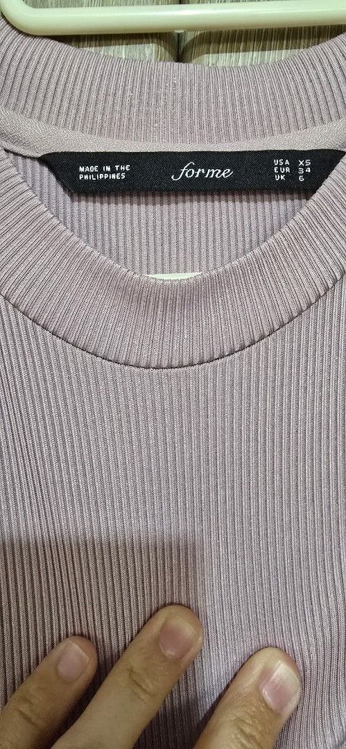 ForMe top (Category: Shirts) located in Paranaque City. Submitted by nynadj (Listing ID 1401607621, Image 2). Description: Pink-purple top B 32-33in L 18.5in.