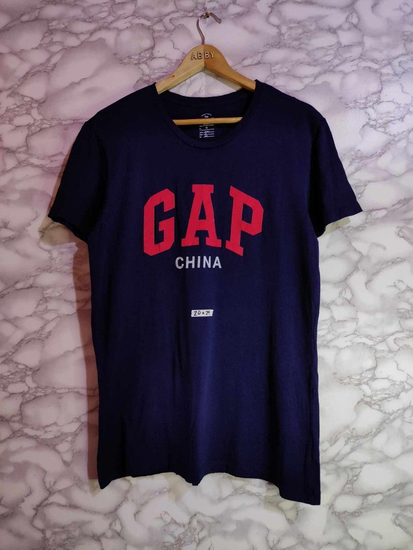 Gap T-shirt - Navy Blue (Category: Tshirts & Polo Shirts ) located in Bulacan. Submitted by 2nd_base (Listing ID 1401708934, Image 1). Description: - Navy blue Gap t-shirt -width 20/length 29 - Size: M - Part of the "AUTHENTIC Apparel" collection.