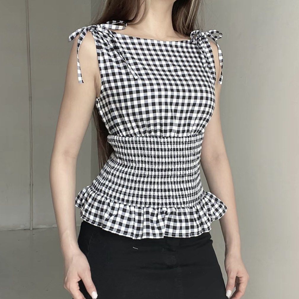 Gingham smocked boat neck top (Category: Blouses) located in Manila. Submitted by makeitminecj (Listing ID 1401673584, Image 3). Description: •BRAND NEW no tag (just washed) •bought from Shein!!! .