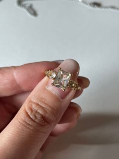（分類：）位於 。 由 ahh_hung 提交（商品編號 1401577370，圖片 1）。簡介： 。
