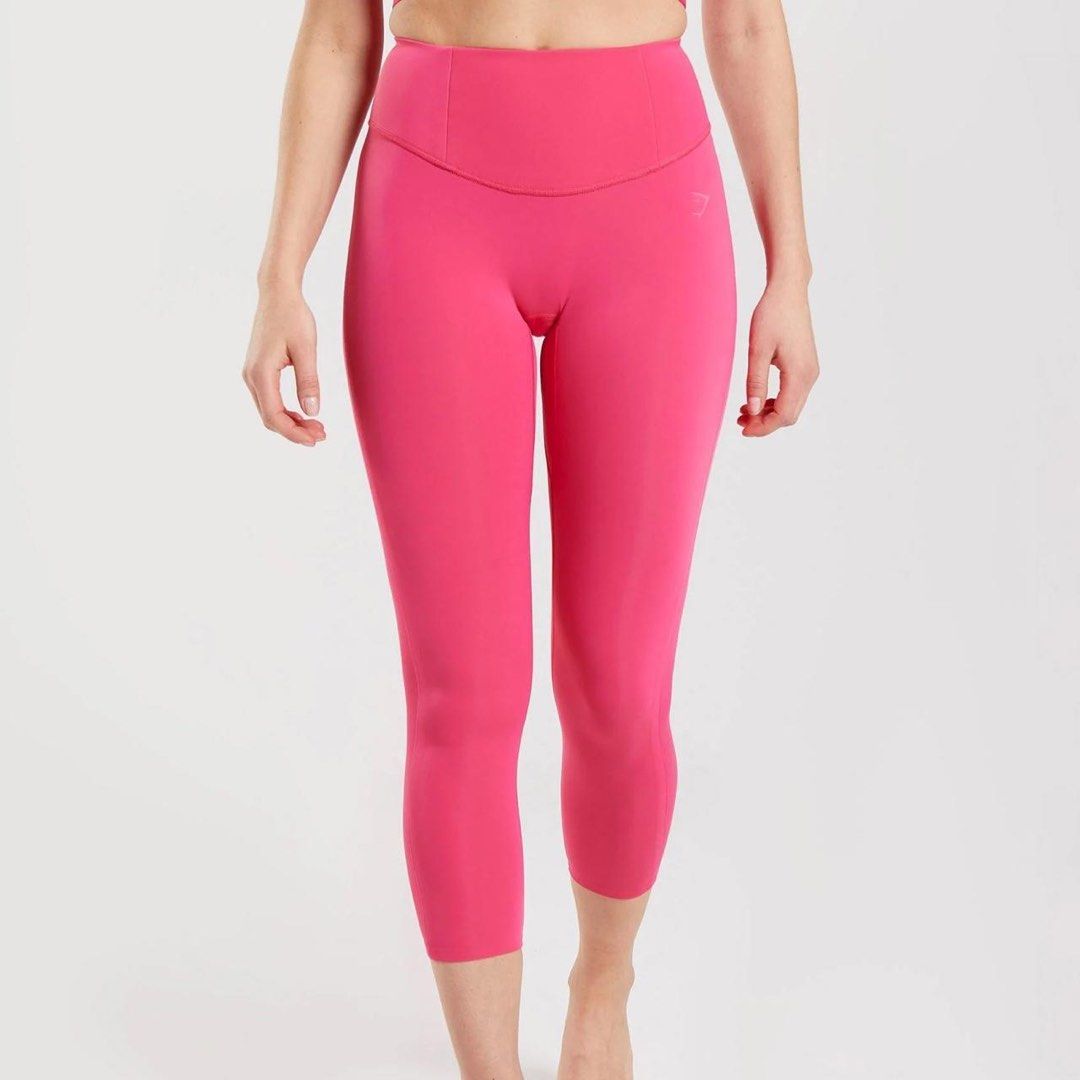 Gymshark Leggings (Category: Activewear) located in Manila. Submitted by dodebelen (Listing ID 1401605195, Image 1). Description: Gymshark Studio 7/8 Cropped Leggings Size M Purchased from Gymshark Website Not ukay.