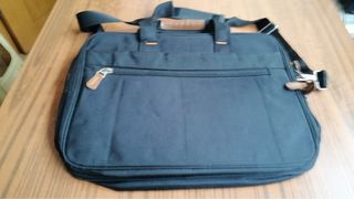 Iconic Laptop Bag440087415537029120