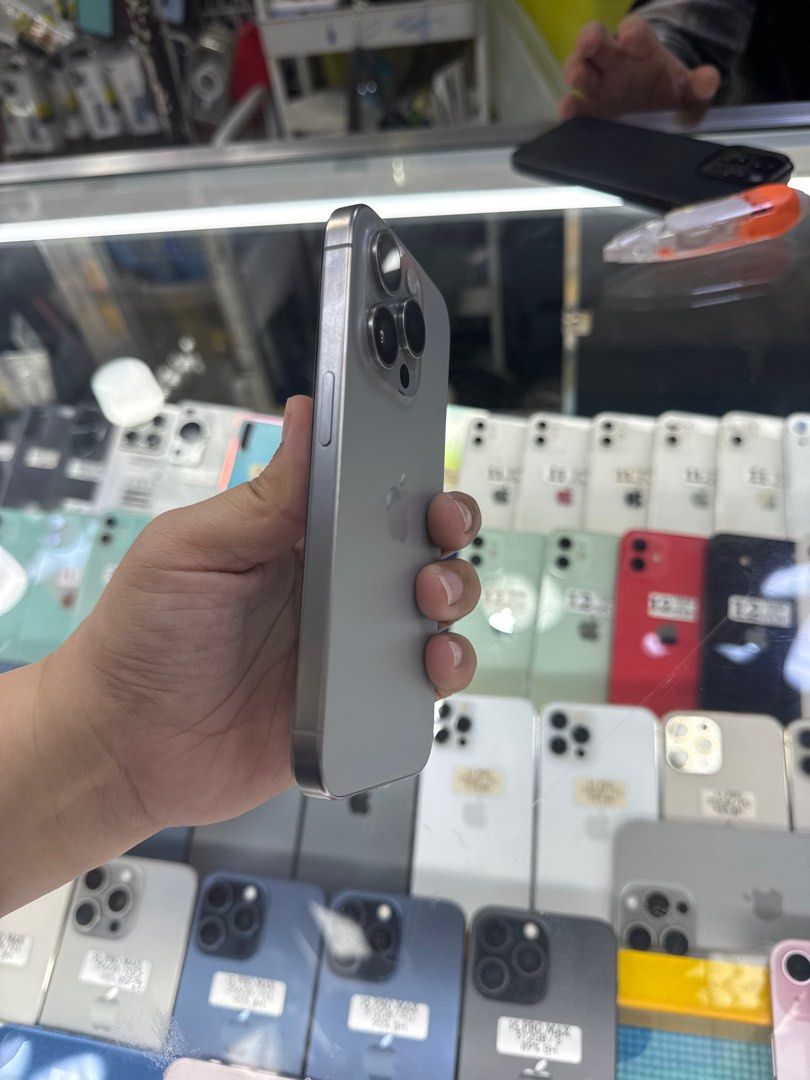 Iphone 15 Pro 512gb 91% batt FU HK no issue (Category: iPhone 15 Series) located in San Juan City. Submitted by javedsgadgetshop (Listing ID 1401605487, Image 2). Description: INSTALLMENT OPTIONS : SPAY LATER / GGIVES / CREDIT CARD! WE BUY AND SELL SO PWEDE MAGBINTA OR SWAP ! Quick Specs : 💵 Iphone 15 Pro •512gb •HK Variant •91% batt health •Factory Unlock •95% Smoothness •No hidden issue | No Repaired •100% Authentic | Not Refurbished •w/ OEM C