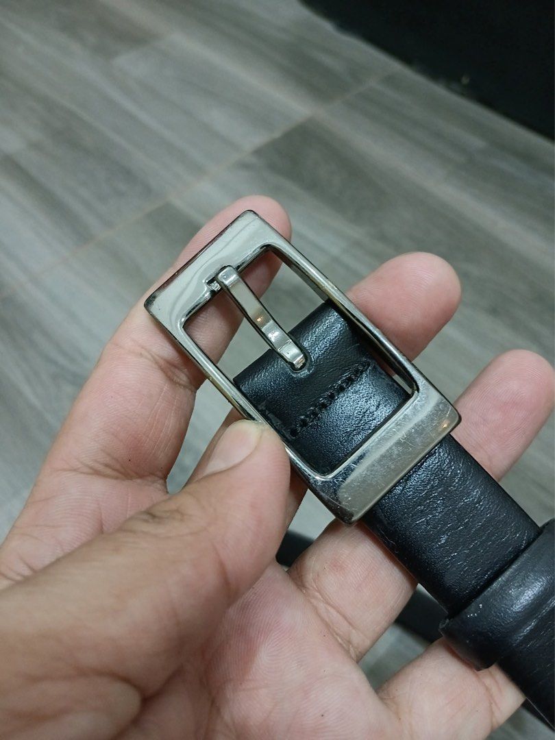 Katherine Hamnett Pure Leather Belt (authentic) (Category: Luxury Accessories) located in Taytay. Submitted by epiclion.867853 (Listing ID 1401705107, Image 3). Description: Katherine Hamnett Pure leather Belt Rectangular Buckle 26 to 30 Waistline Good Condition Sign of usage No issue 💌💌💌💌.