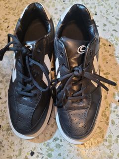 Bowling shoe leyon For Sale Sports Equipment Carousell Singapore
