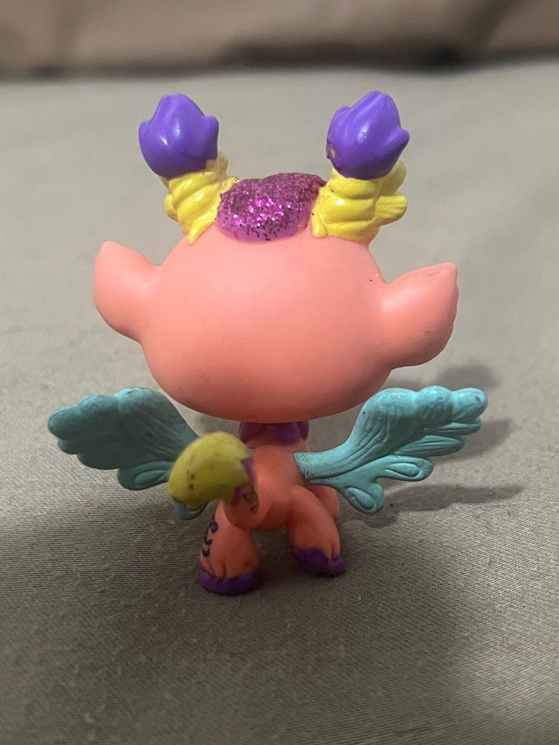 LPS Littlest pet shop fairy (Category: Figurines & Statues) located in Manila. Submitted by preloved_needslove (Listing ID 1401700249, Image 2). Description: .