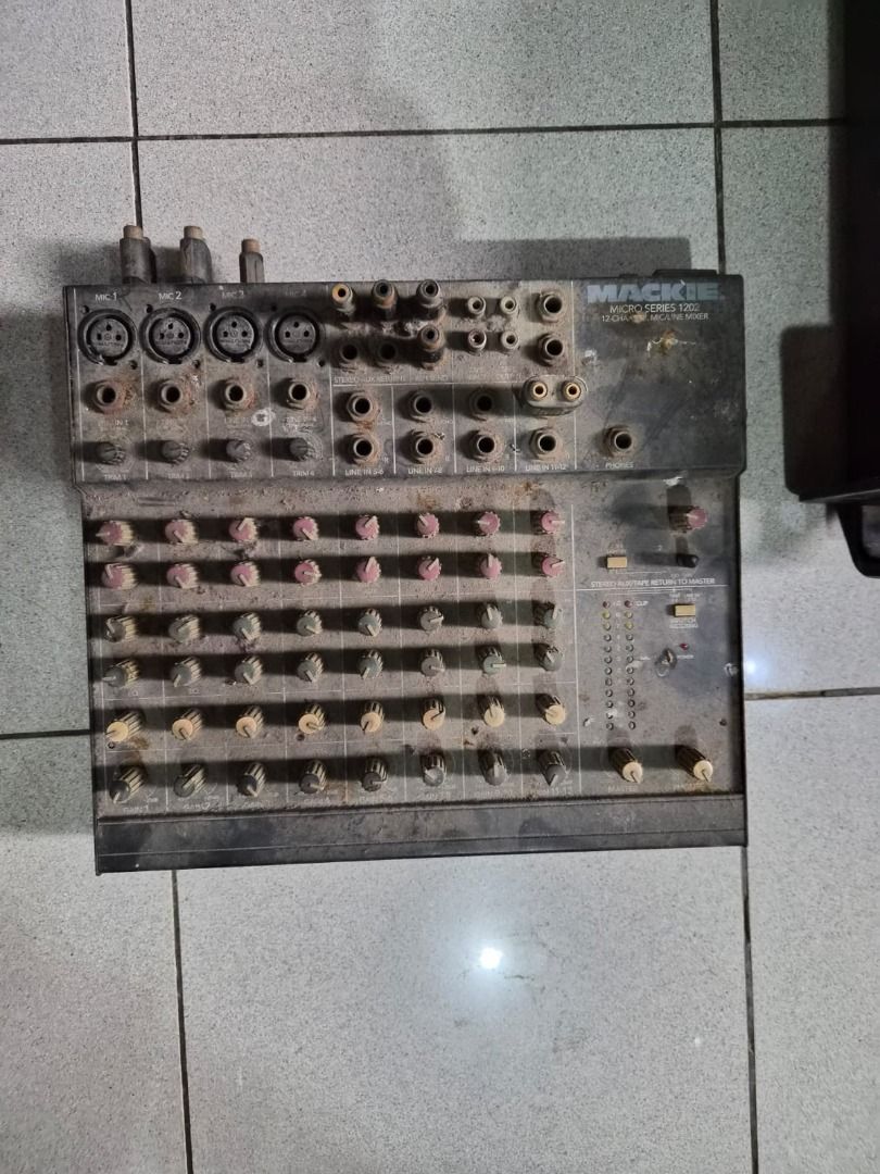 Mackie Micro Series 1202 Analog Mixer (Category: Other Audio Equipment) located in Antipolo. Submitted by alfreds_garahe (Listing ID 1401572435, Image 2). Description: Mackie 1202 Micro Series Compact 12-Channel Mixer Mixing Console U240466.