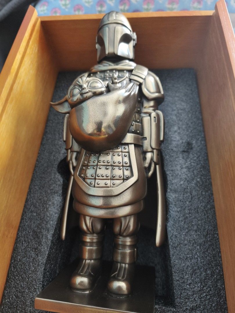 Mandolorian (Category: Toy Figures) located in Singapore. Submitted by buttermilk72 (Listing ID 1401617721, Image 2). Description: Condition- New Made - Self Artis Made From - HK Material - Bronze cast .