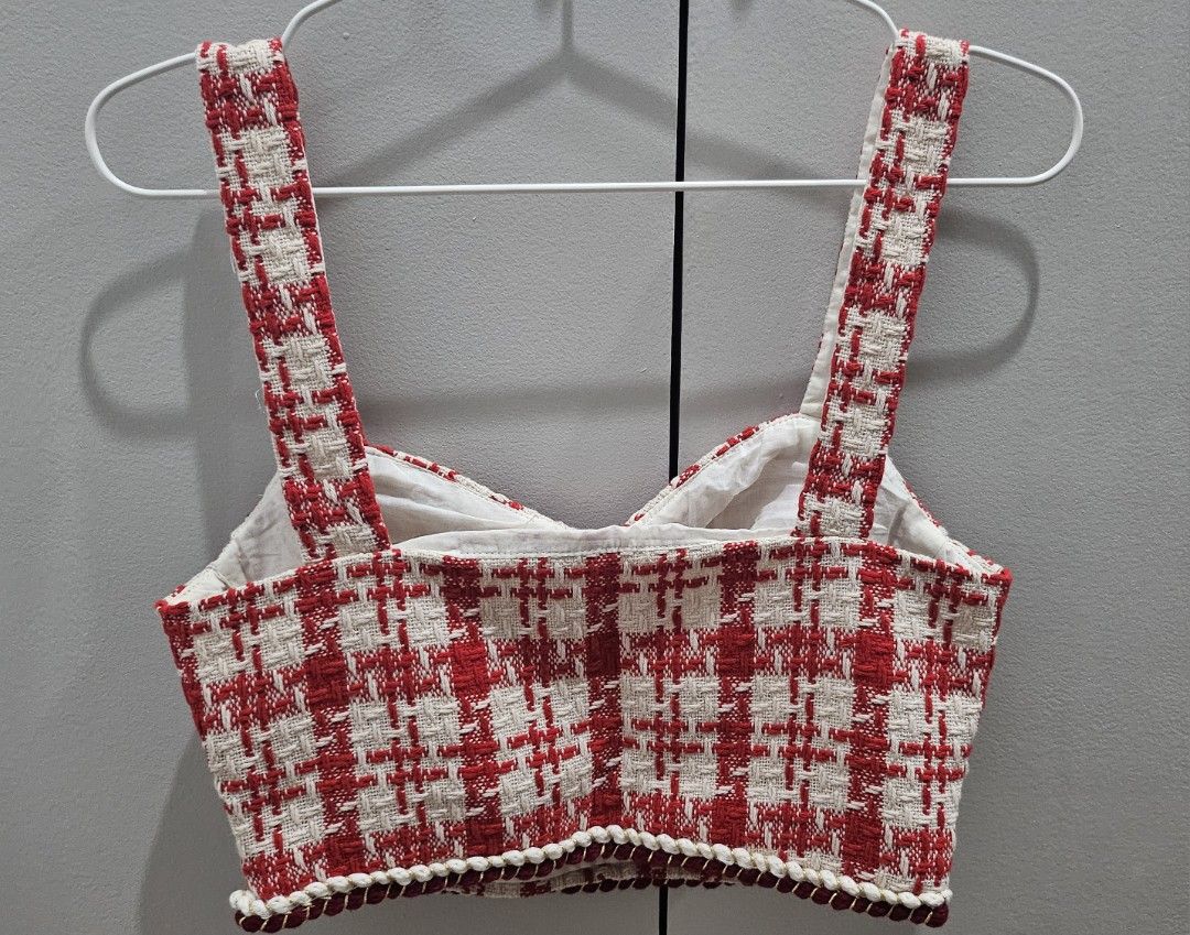 Mango Tweed Coord Set (Category: Sets or Coordinates) located in Las Pinas. Submitted by gheladhyzaen (Listing ID 1401705426, Image 3). Description: Brand new Wala pong when worn photos since brand new With tags Selling low - Around 5k yung set.