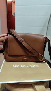 （分類：）位於 。 由 itsmeemerald 提交（商品編號 1401549342，圖片 1）。簡介： 。