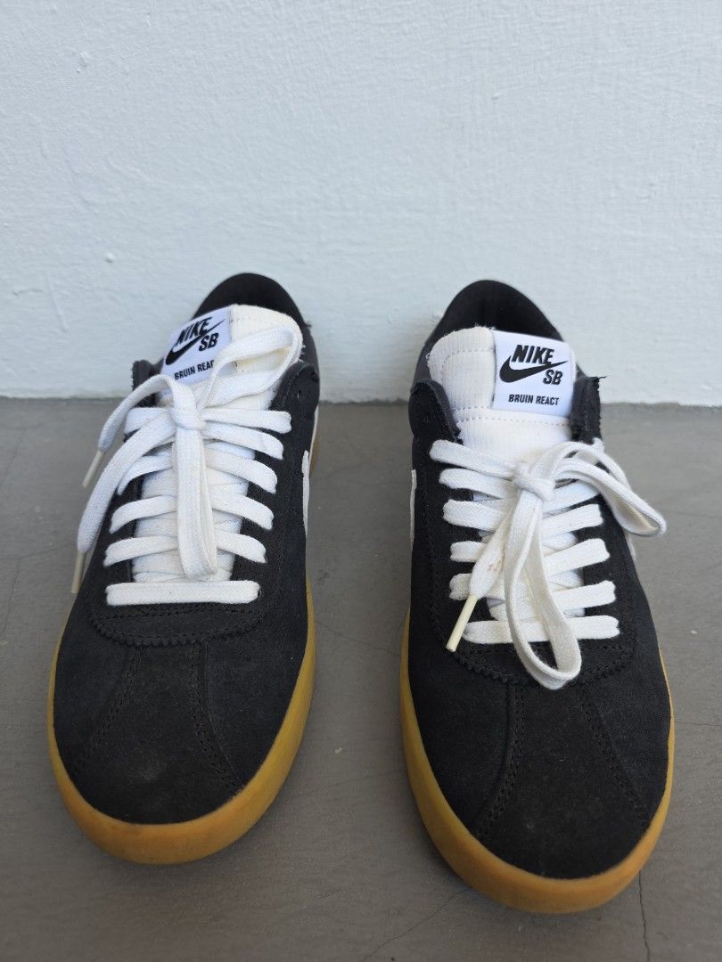 Nike SB React (Category: Sneakers) located in Singapore. Submitted by all_the_small_things (Listing ID 1401690187, Image 1). Description: 100% authentic condition: like new refer to pics size: US8 cash n carry. fixed price..