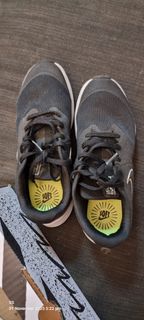 (Category: ) located in . Submitted by tupperfanatic (Listing ID 1401625132, Image 1). Description: .
