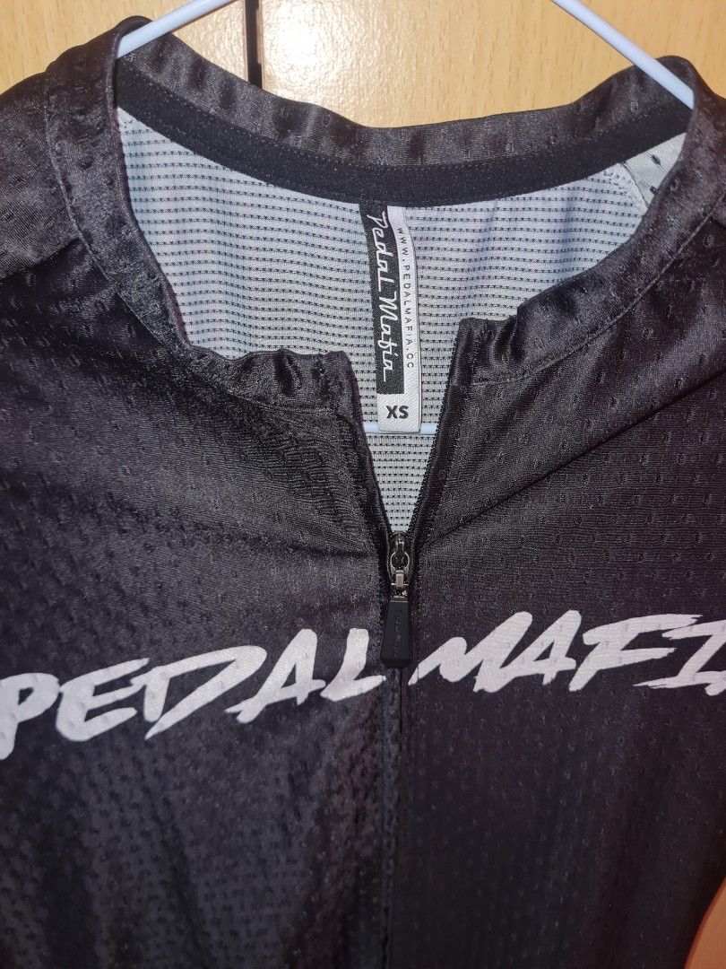 Pedal Mafia Jersey (Category: Activewear) located in Quezon City. Submitted by raymorph (Listing ID 1401598433, Image 2). Description: Black. Size XS. Feels like size small. Lightly Used. No issues. RFS. Too many Jerseys Color may be subject to change under different lighting conditions..