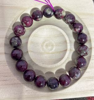 (Category: ) located in . Submitted by crystals5 (Listing ID 1401535848, Image 1). Description: .