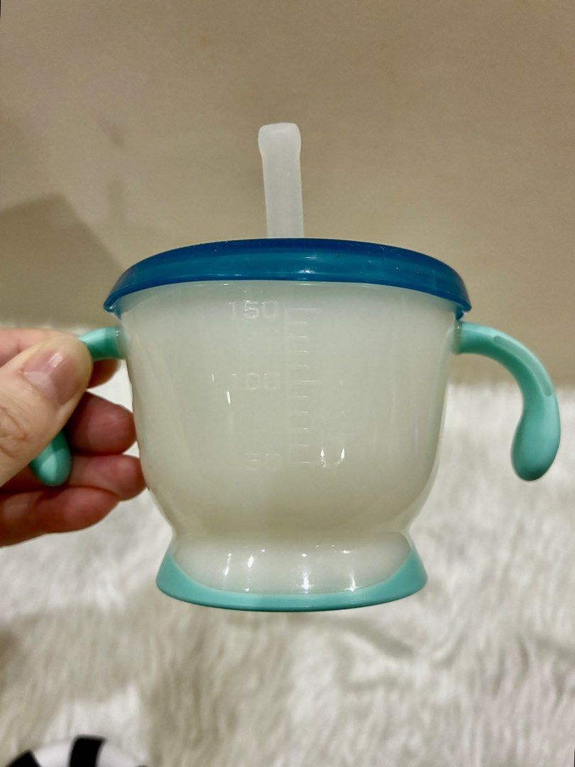 Preloved RICHELL Baby Cup De Straw Training for Babies (Category: Breastfeeding & Bottle Feeding) located in Quezon City. Submitted by greatgoodies03 (Listing ID 1401609986, Image 2). Description: - Preloved RICHELL Baby Cup De Straw - Designed for baby straw training - Features: Straw and handles for easy grip - 150 ml - spill proof, bpa free - push button to regulate water flow - Easy to clean Location is in qc near ayala cloverleaf and banawe 
