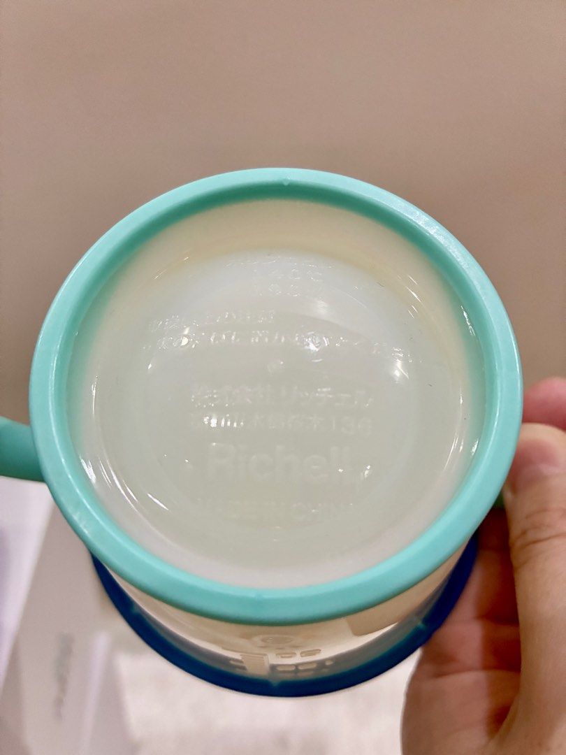 Preloved RICHELL Baby Cup De Straw Training for Babies (Category: Breastfeeding & Bottle Feeding) located in Quezon City. Submitted by greatgoodies03 (Listing ID 1401609986, Image 3). Description: - Preloved RICHELL Baby Cup De Straw - Designed for baby straw training - Features: Straw and handles for easy grip - 150 ml - spill proof, bpa free - push button to regulate water flow - Easy to clean Location is in qc near ayala cloverleaf and banawe 