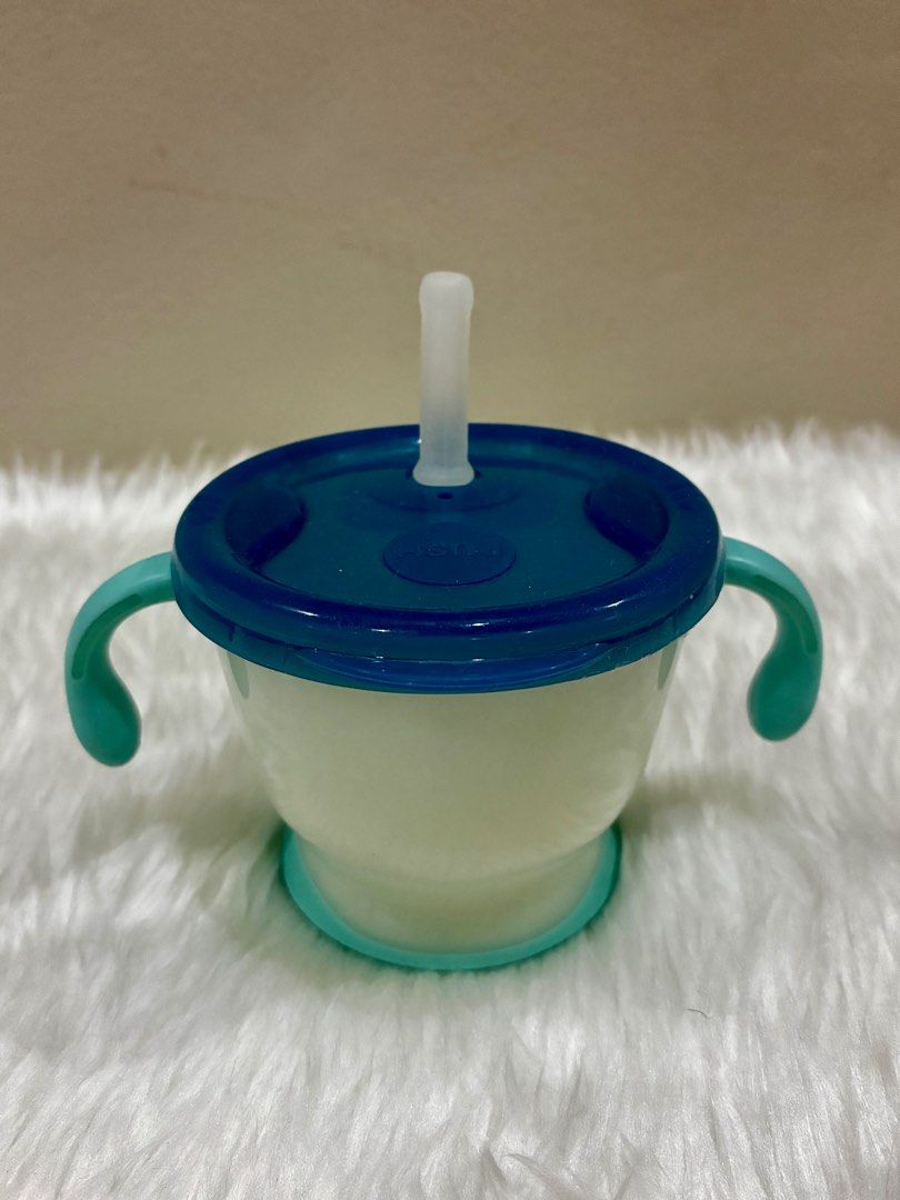 Preloved RICHELL Baby Cup De Straw Training for Babies (Category: Breastfeeding & Bottle Feeding) located in Quezon City. Submitted by greatgoodies03 (Listing ID 1401609986, Image 1). Description: - Preloved RICHELL Baby Cup De Straw - Designed for baby straw training - Features: Straw and handles for easy grip - 150 ml - spill proof, bpa free - push button to regulate water flow - Easy to clean Location is in qc near ayala cloverleaf and banawe 