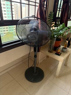 (Category: ) located in . Submitted by vickyfung57358 (Listing ID 1401629546, Image 1). Description: .
