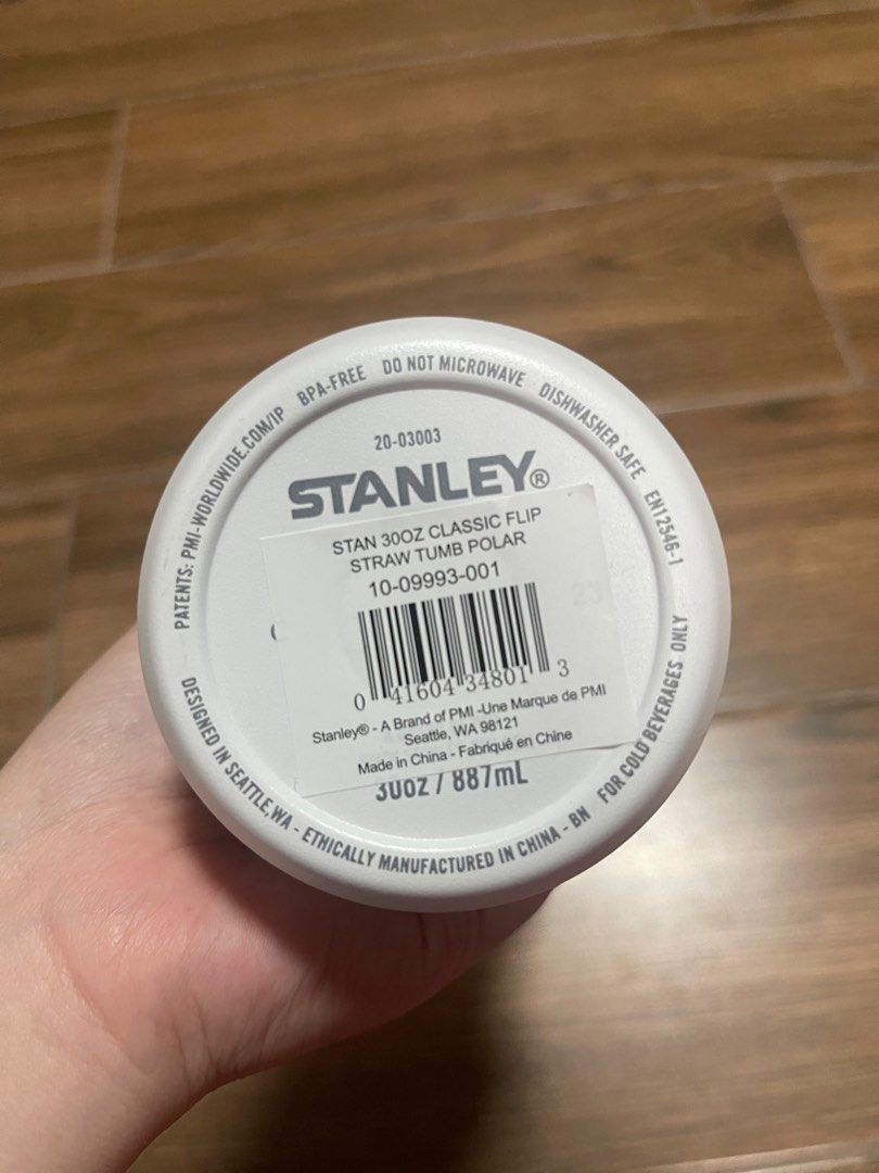 Stanley Flip Straw Tumbler 30 oz (Category: Water Bottles & Tumblers) located in Manila. Submitted by khdbons (Listing ID 1401557363, Image 2). Description: Authentic Brand new No box.