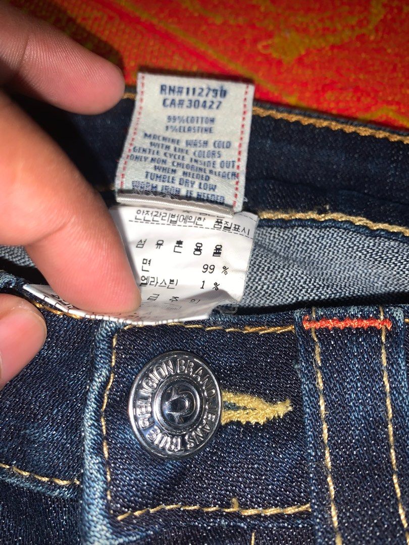 True Religion Billy Jeans (Category: Jeans) located in Cagayan de Oro. Submitted by tannexblue (Listing ID 1401666085, Image 3). Description: Dimes: width- 27 on tag can fit ti 30 Length- 35 Condition: Used - good as new Color Rate: 10/10.