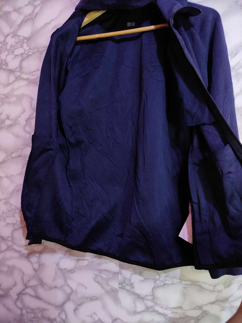 Uniqlo Hooded Jacket - Navy Blue (Category: Coats, Jackets and Outerwear) located in Bulacan. Submitted by 2nd_base (Listing ID 1401709161, Image 2). Description: dimensions width 19.5/length 25 good condition.