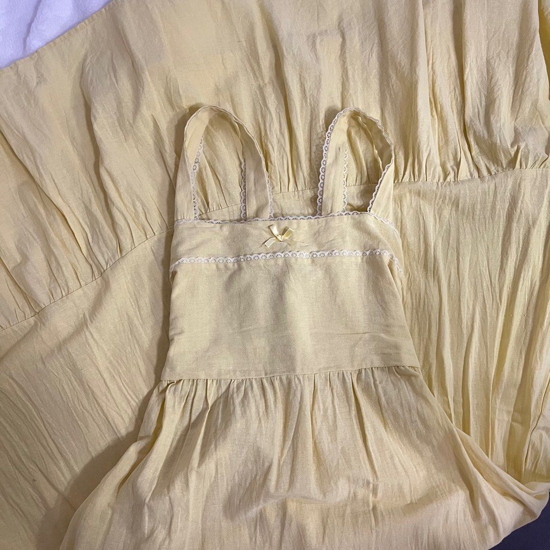Yellow summer maxi dress 🌼 (Category: Dresses) located in Manila. Submitted by makeitminecj (Listing ID 1401672039, Image 1). Description: •used once lang, good as new!!! •bought from Tiktok shop 🙈 •runs kinda small, best fit XS-S .