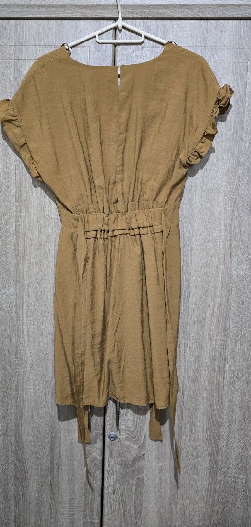 Zara mini dress (Category: Dresses) located in Paranaque City. Submitted by nynadj (Listing ID 1401618111, Image 3). Description: very pretty mini dress BDO, BPI, Gcash.