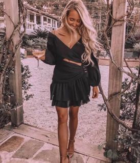 (Category: ) located in . Submitted by trendytaste (Listing ID 1401663260, Image 1). Description: .
