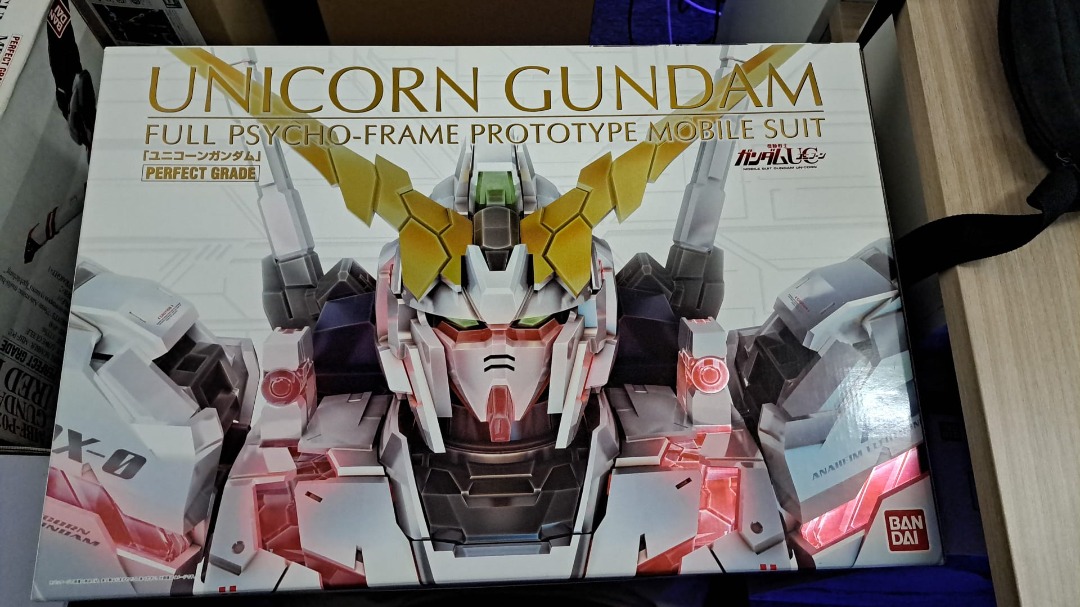 全新 Bandai PG Unicorn Gundam Full Psycho Frame Prototype Mobile Suit PG ...