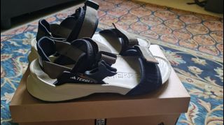 (Category: ) located in . Submitted by thriftmuhd (Listing ID 1403312221, Image 1). Description: .