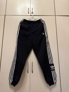 (Category: ) located in . Submitted by shop.mc (Listing ID 1403371707, Image 1). Description: .
