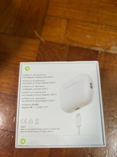 （分類：）位於 。 由 luuna01 提交（商品編號 1403359228，圖片 1）。簡介： 。