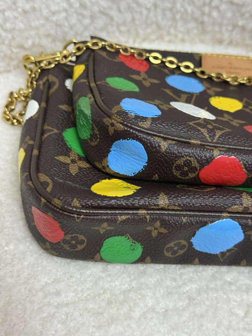 Authentic Lv multi pochette limited edtion microchipped (Category: Luxury Bags & Wallets) located in Quezon City. Submitted by jhaediah (Listing ID 1359631107, Image 3). Description: Multi pochette yayoy limited ed microchipped Rank a condition With dustbag code :16.