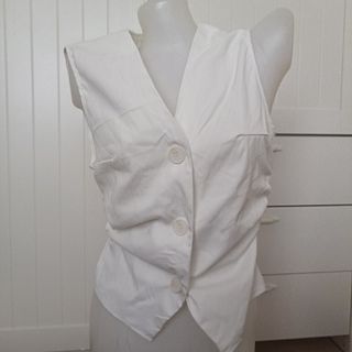 (Category: ) located in . Submitted by Miss_Chuch0521 (Listing ID 1403287530, Image 1). Description: .