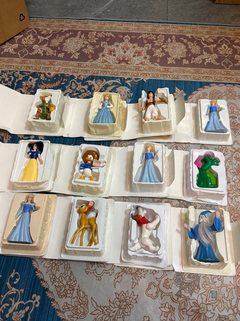 Disney Mcdonalds VHS Happy Meal (Category: Character Goods) located in Manila. Submitted by blueseamarketing (Listing ID 1403233668, Image 3). Description: Set.