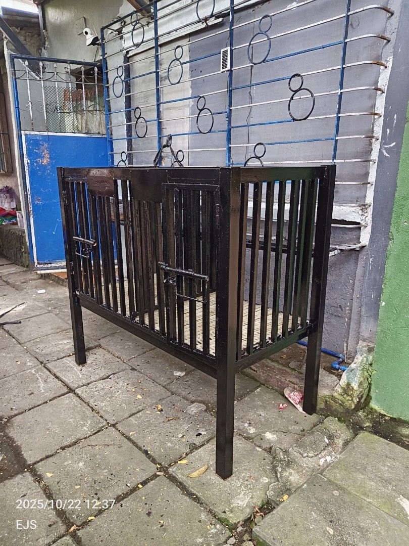 Dog and Cat Cage ( Heavy Duty) (Category: Homes & Other Pet Accessories) located in Rizal. Submitted by jenaus12 (Listing ID 1403383623, Image 3). Description: FOR SALE: 🐕DOG CAGE - 6,500 ✅Size: 132x80 ✅Dual ✅Heavy duty ( Tubular Steel) ✅Quit na sa mga dogs nilipat na sila ✅Check na lang sa bahay 🙆‍♀️Pick up 📍Kasiglahan montalban rizal.