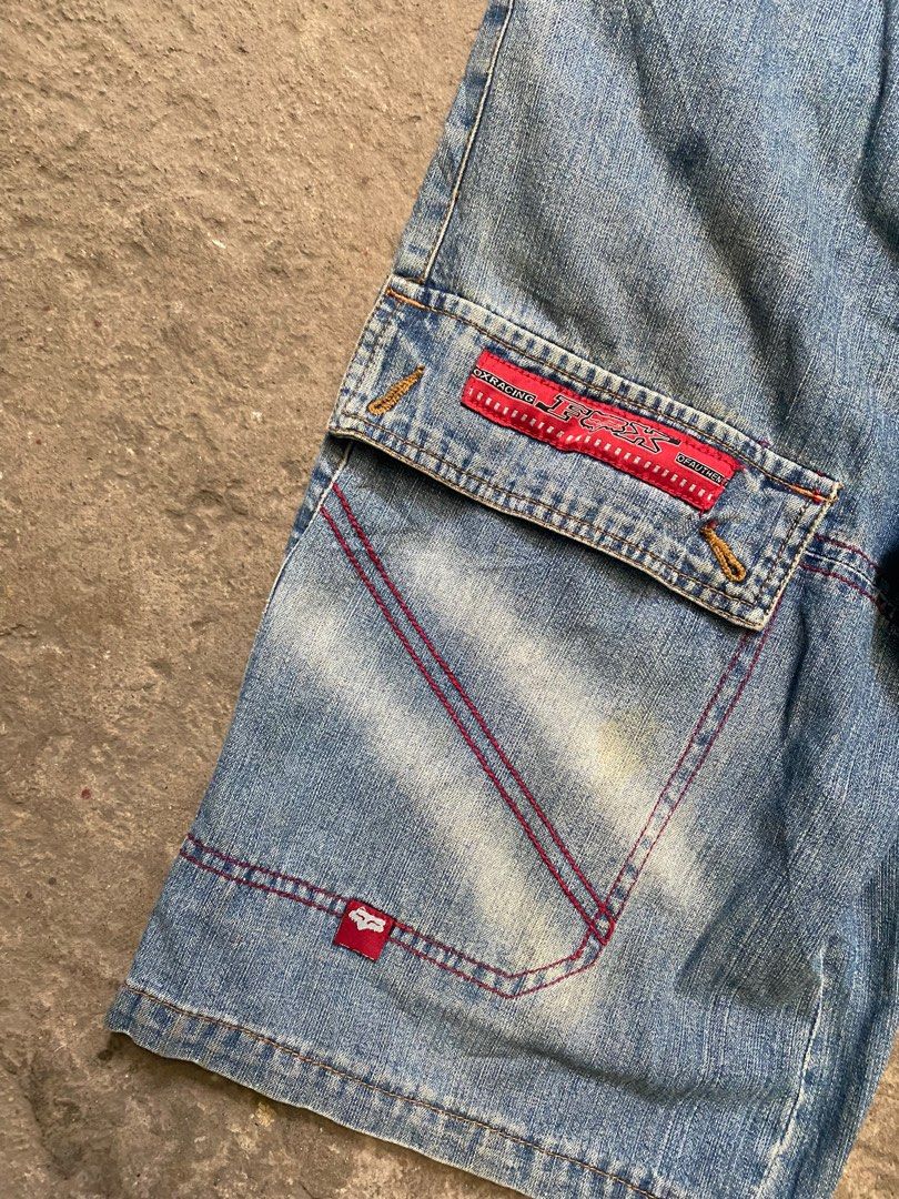 FOX RACEWEAR big pocket long jorts (Category: Shorts) located in Manila. Submitted by ercmrsmam (Listing ID 1403346491, Image 2). Description: Fox race wear longjorts Big pocket front and back 26-28 waistline .