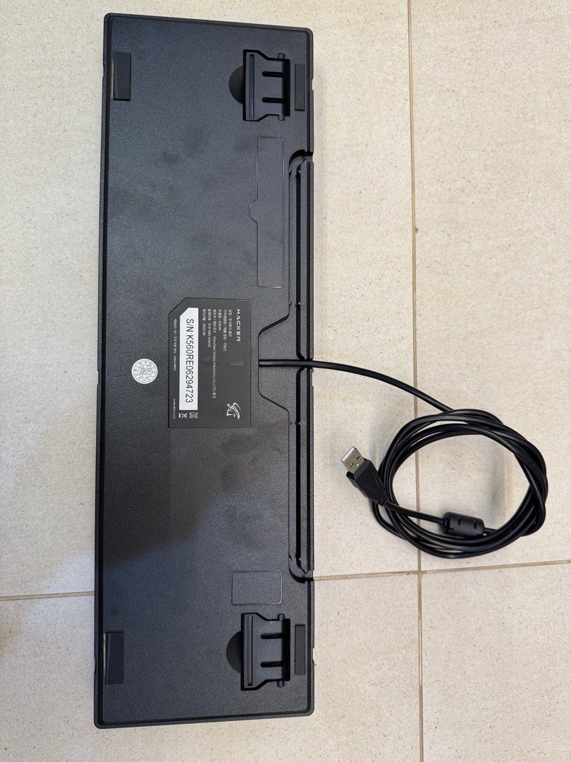 Hacker K560K Mechanical Keyboard + Hacker KM400M Gaming Mouse (Set) (Category: Computer Keyboard) located in Pasig City. Submitted by lhj0981olx (Listing ID 1403396686, Image 3). Description: Selling a Hacker K560K mechanical keyboard and Hacker KM400M gaming mouse – both in excellent working condition. Used very lightly, clean, and fully functional. Details: • Brand: ABKO Hacker (Korea) • Keyboard model: K560K (Mechanical, Wired USB) • Mouse mod
