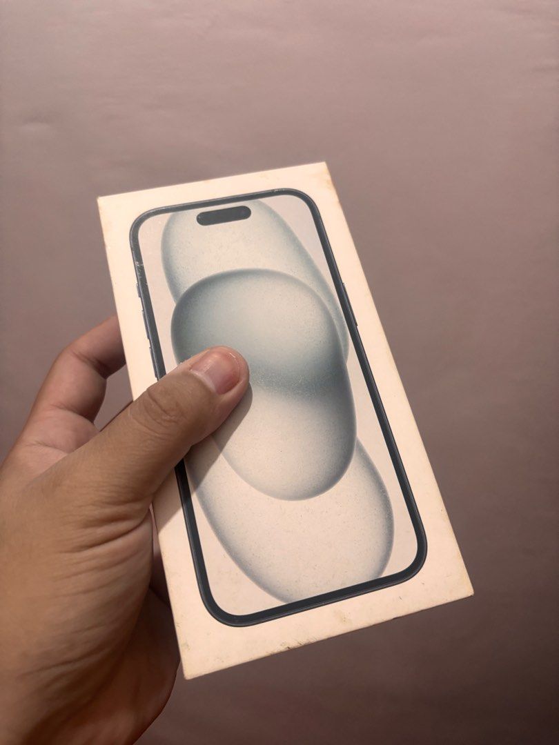 iphone 15 box only (Category: iPhone 15 Series) located in Taguig. Submitted by lgabiana (Listing ID 1403265095, Image 2). Description: .