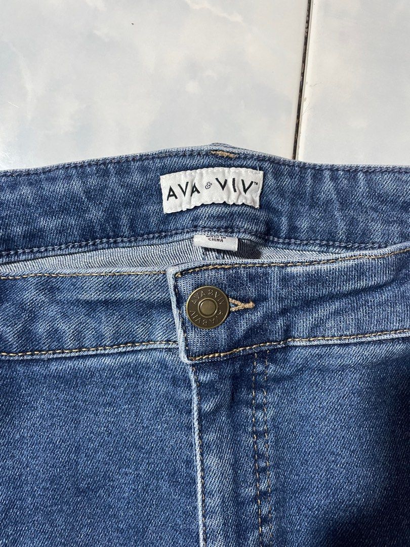 Jorts for men (Category: Shorts) located in Makati City. Submitted by berto01 (Listing ID 1403402858, Image 2). Description: jorts for men REWORKED to fit size dimes: 18x23 leghole 12.5inches stretchy denim feels like cotton comfortable .