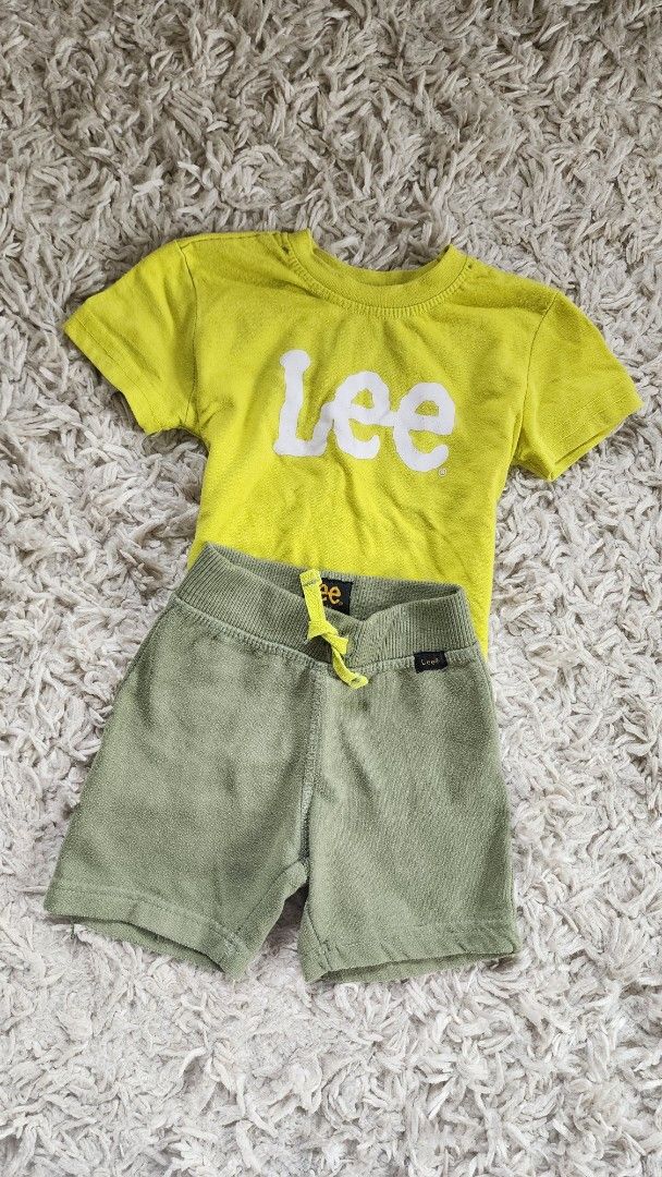 Lee Baby Outfit - 12M (Category: Babies & Kids Fashion) located in Muntinlupa City. Submitted by 7tablespoons (Listing ID 1403237797, Image 1). Description: - Lee baby outfit - Includes yellow t-shirt (size 12M) and green shorts - Made from a comfortable cotton-polyester blend - Ideal for everyday wear.