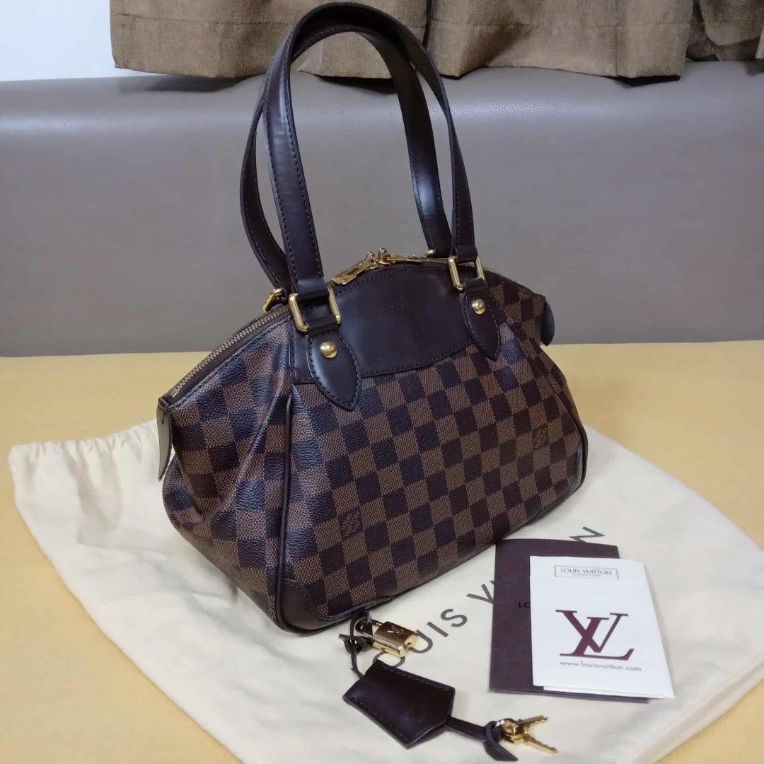 Louis Vuitton Damier Ebene Verona PM (Category: Luxury Bags & Wallets) located in Taguig. Submitted by esa.agustin (Listing ID 1403381429, Image 1). Description: Original Louis Vuitton Damier Ebene Verona PM. With hangtag, carecards, lock and key. Made in France..