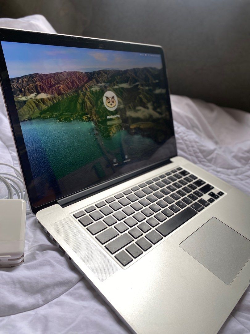 Macbook Pro 2015 (15.4inch) (Category: Laptops & Notebooks) located in Agdangan. Submitted by jvilludo (Listing ID 1403240787, Image 2). Description: 📦 For Sale: MacBook Pro 2015 (15.4-inch) ✅ Inclusions: 💻 MacBook Pro 2015 (15.4-inch) unit 🔌 Charger 💼 Laptop sleeve bag ✅ Condition: Fully functional and in good working condition With minimal dents (no effect on performance) Clean and ready to use 💡 Reason for Selling: No longer used since up