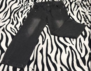 (Category: ) located in . Submitted by prelovedstuff_anne (Listing ID 1403334635, Image 1). Description: .