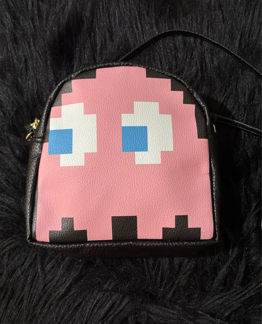 New Bobbi Brown x Pacman Sling (Category: Tote Bags) located in Paranaque City. Submitted by dalle_closet (Listing ID 1403287020, Image 2). Description: New without tag Size: 5.5 x 5.5 inches Bobbi brown x pacman collaboration .